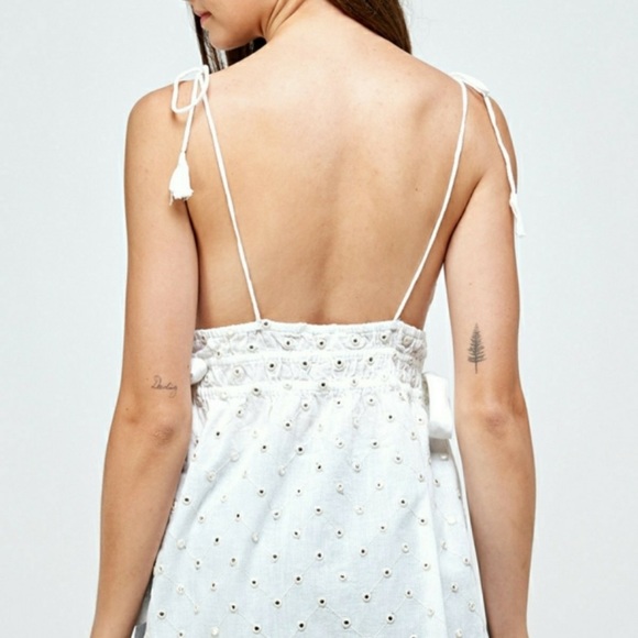 En Crème Eyelet Top - Picture 5 of 7